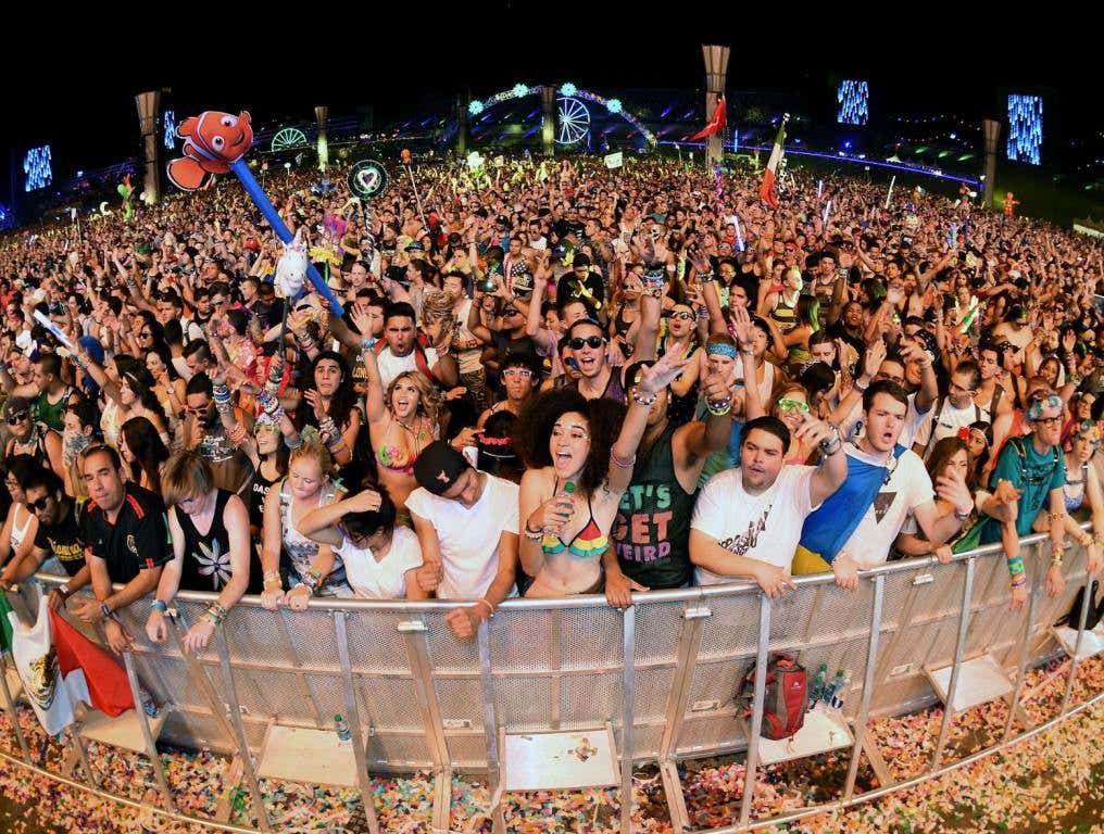 Electric Daisy Carnival EDC Fans react as Fedde Le Grand performs during the 18th annual Electric Daisy Carnival at Las Vegas Motor Speedway on June 22, 2014 in Las Vegas, Nevada