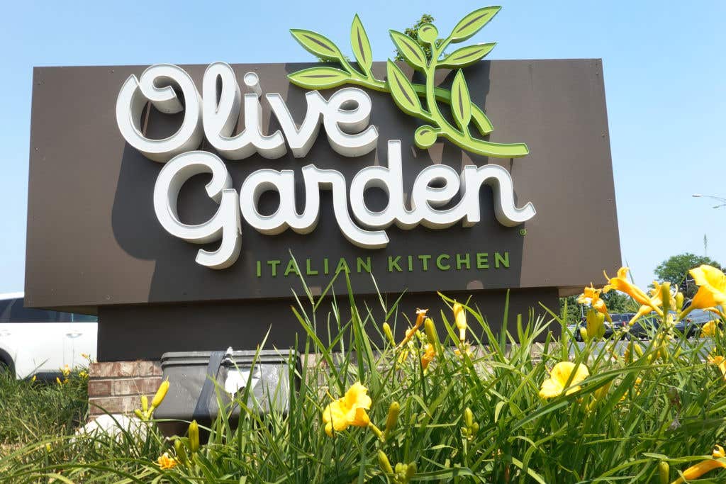 Darden Restaurant Chain Reports Fourth Quarter Earnings